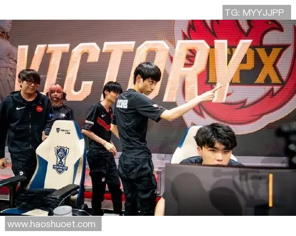 和平精英盛宴：深入分析FPX战队的实力与战术魅力